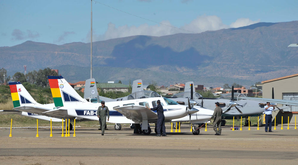 Aeronaves entregadas por el Gobierno Nacional a la Fuerza Aérea Boliviana. Foto: ABI