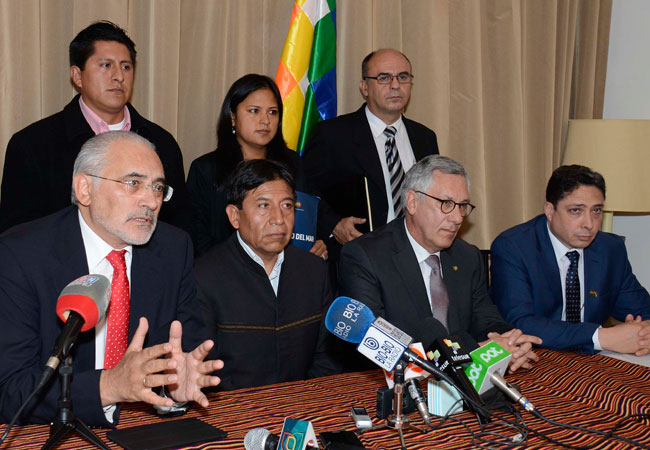 Delegación boliviana ante la Corte Internacional de Justicia de La Haya. Foto: ABI