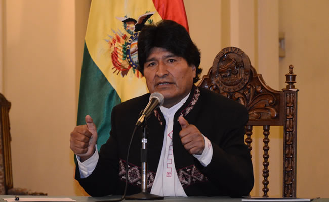 Presidente Evo Morales presenta reporte de la defensa. Foto: ABI