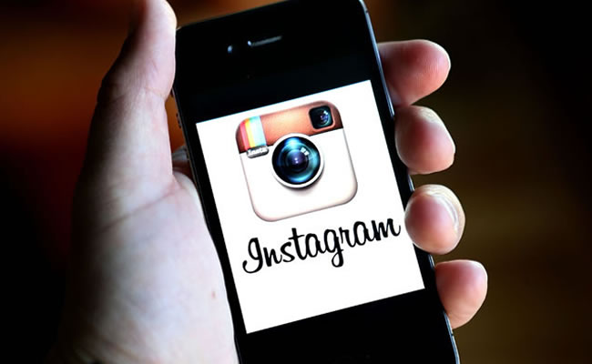 Instagram ha lanzado la nueva herramienta que enviara a los correos las últimas fotos más destacadas. Foto: EFE