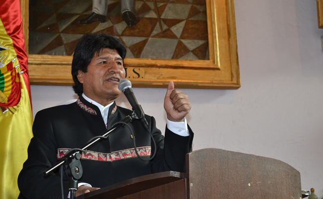 Morales comparte revolución cultural dirigida por el movimiento campesino. Foto: ABI