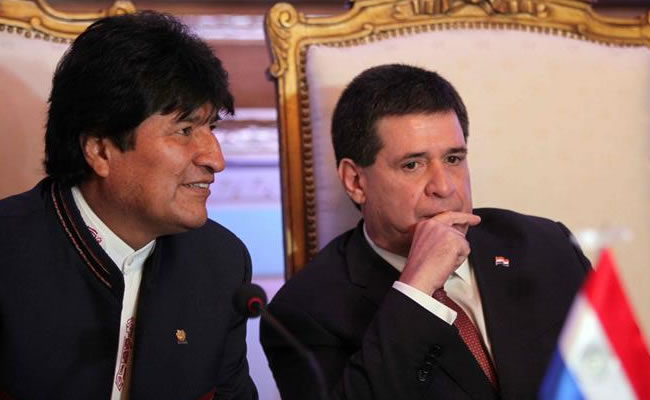Presidentes de Bolivia y Paraguay firman acuerdos bilaterales. Foto: EFE