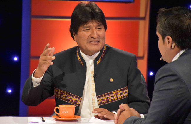 El presidente Evo Morales en una entrevista en la cadena privada 'Red Uno'. Foto: ABI