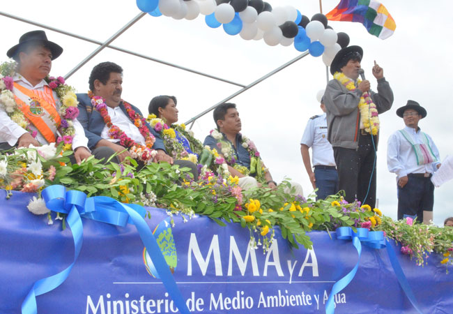 El presidente Evo Morales, realiza un discurso en la población de Mairana, departamento de Santa Cruz. Foto: ABI