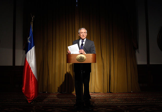 El ministro de Relaciones Exteriores chileno, Heraldo Muñoz, ofrece una rueda de prensa en Santiago (Chile). Foto: EFE