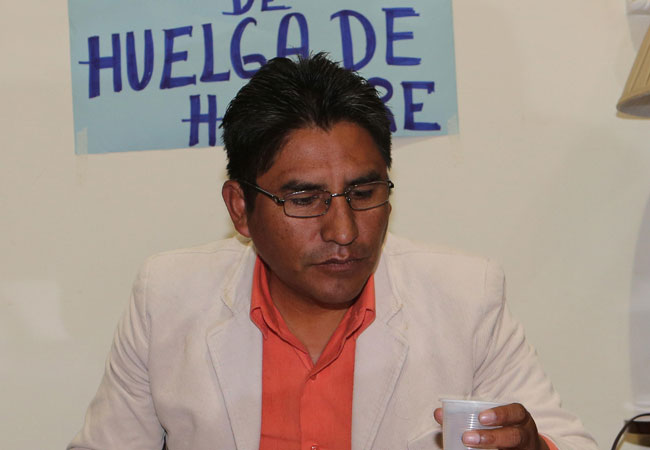 Félix Patzi, gobernador del departamento de La Paz en huelga de hambre. Foto: EFE