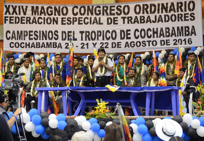 Evo Morales  participa en el cierre del congreso de campesinos del trópico de Cochabamba. Foto: ABI
