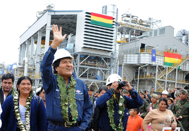 El Presidente Evo Morales en la inauguración del Gasoducto Planta Amoniaco Urea (GPAU). Foto: ABI