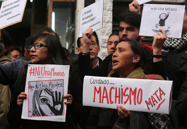Marcha de repudio hacia la violencia machista que se realizó la víspera en la ciudad de La Paz. Foto: EFE