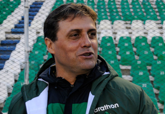 Ángel Guillermo Hoyos, director técnico de la selección boliviana. Foto: ABI