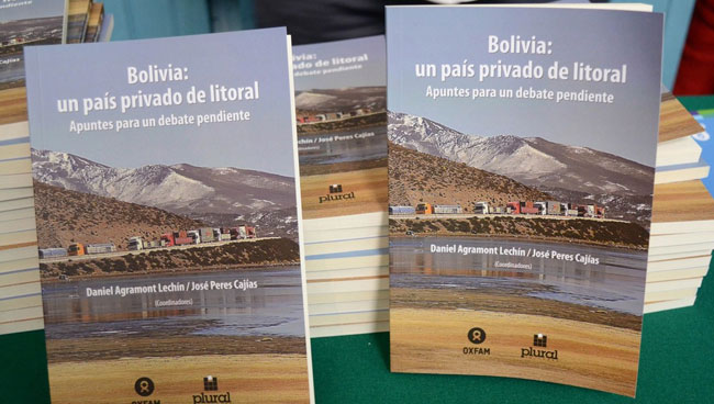 Portada de un estudio de la ONG Oxfam titulado "Bolivia: un país privado de litoral Apuntes para un debate pendiente". Foto: ABI