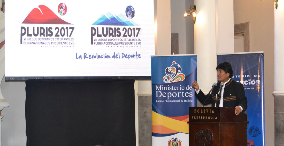 El presidente Evo Morales en la presentación de los ‘Pluris 2017’. Foto: ABI
