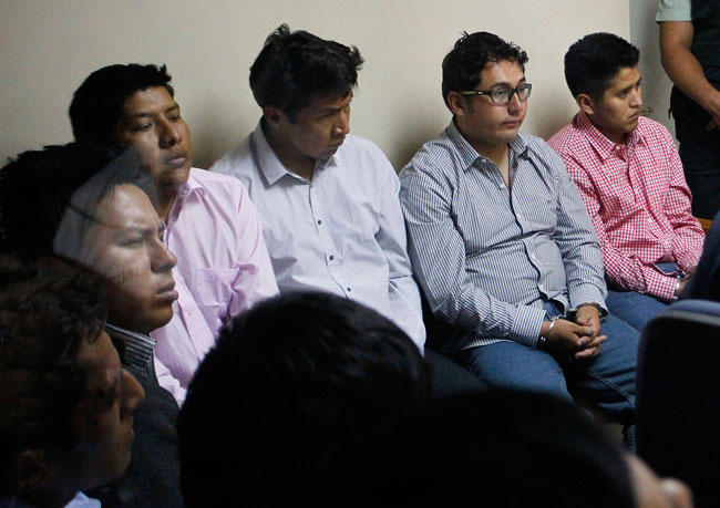 Funcionarios bolivianos detenidos en Chile. Foto: EFE