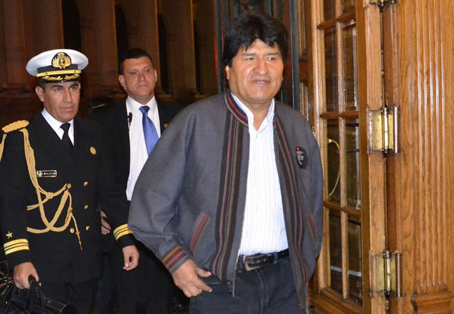 El presidente Evo Morales ingresa a una reunión en la Vicepresidencia en la ciudad de La Paz. Foto: ABI