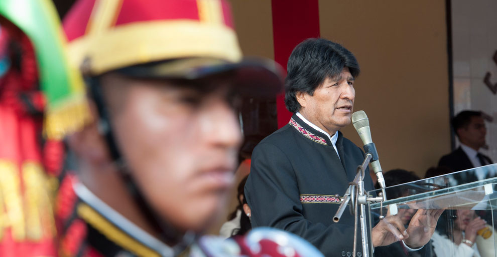 El presidente Evo Morales asiste al aniversario 208 del Regimiento I de Infantería Colorados de Bolivia. Foto: ABI