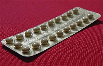 Esto es lo que pasa cuando evitas tu periodo con pastillas anticonceptivas