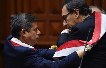 Martín Vizcarra juró como nuevo presidente de Perú
