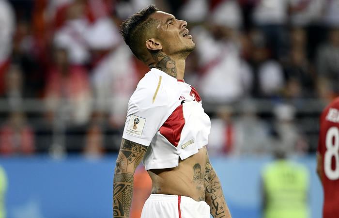 Paolo Guerrero y Perú cayeron ante Dinamarca. Foto: AFP