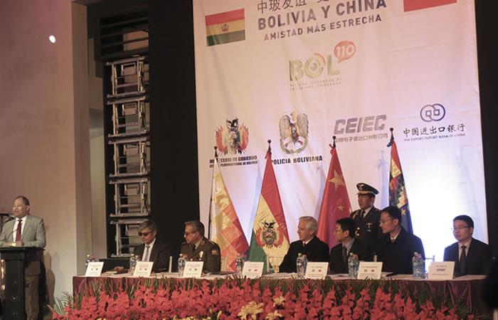 Bolivia presume de nuevo centro de operaciones. Foto: EFE