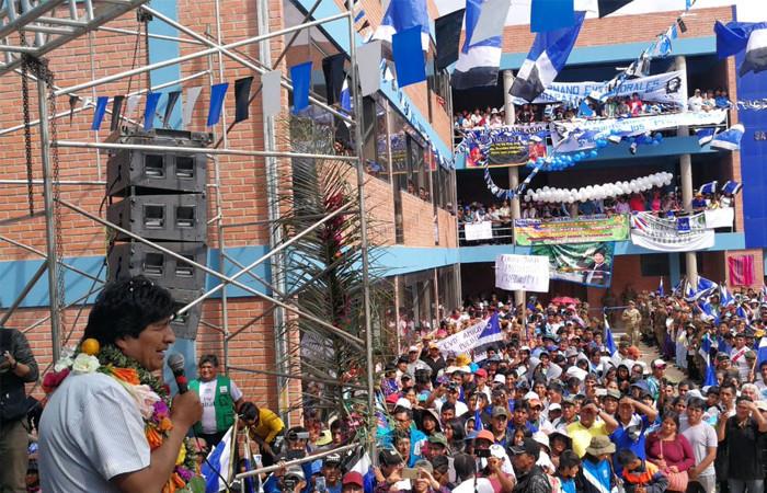 Evo Morales en colegio. Foto: ABI