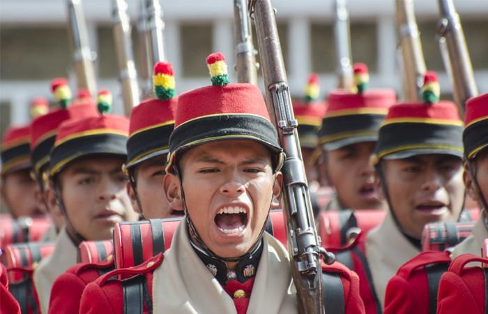 Regimiento Colorados de Bolivia-Escolta Presidencial. Foto: ABI