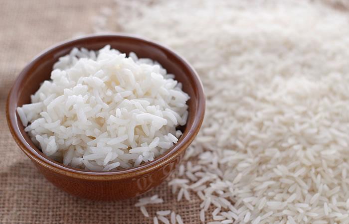 Las denuncias por "arroz plástico" llevan a intensificar controles en Bolivia. Foto: Shutterstock
