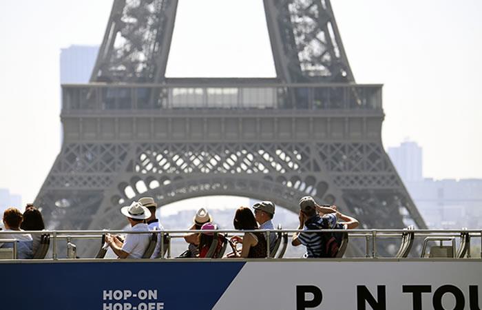 La Torre Eiffel vuelve a abrir sus puertas. Foto: AFP