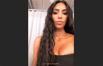 Kim Kardashian estremece las redes con su impactante implante en el cuello