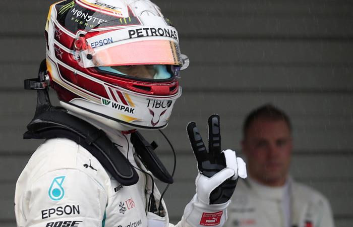 Lewis Hamilton gana la pole position en Japón. Foto: EFE