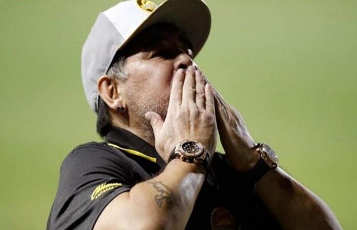 Maradona simpatiza con Morales en temas como la política y el fútbol. Foto: Twitter