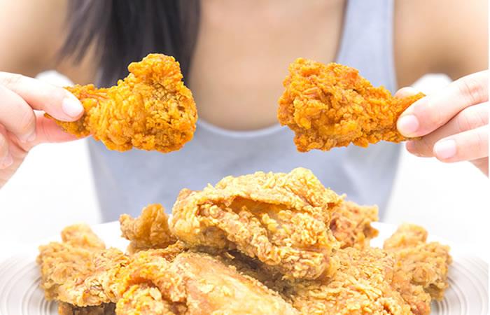 ¡Cuidado con el consumo excesivo de pollo frito!. Foto: Shutterstock