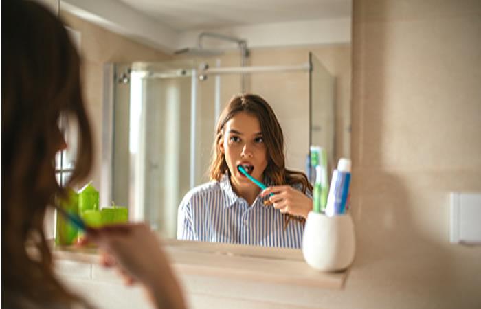 Triclosán, compuesto presente en cremas dentales, desodorantes y jabones. Foto: Shutterstock