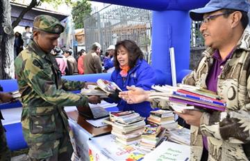Se inaugura octava campaña 'Bolivia Lee' para recolección de libros