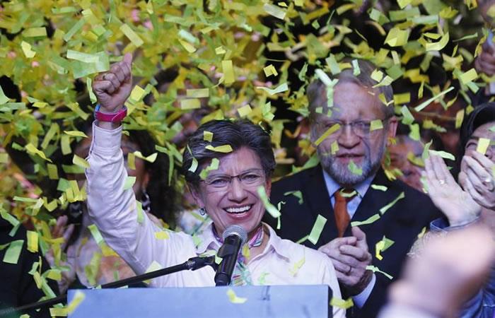 La candidata a la alcaldía de Bogotá por Alianza Verde, Claudia López, celebra su triunfo en las elecciones regionales. Foto: EFE