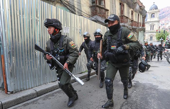 La Policía retoma las calles de Bolivia. Foto: EFE
