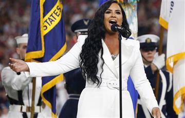 [VIDEO] Demi Lovato emociona al público cantando el himno de EE.UU. en el Super Bowl