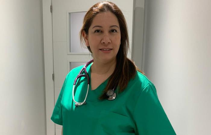 Doctora boliviana Isabel Loza Candia, que trabaja en el Servicio de Urgencias Médicas (SUMMA 112) en Madrid. Foto: ABI