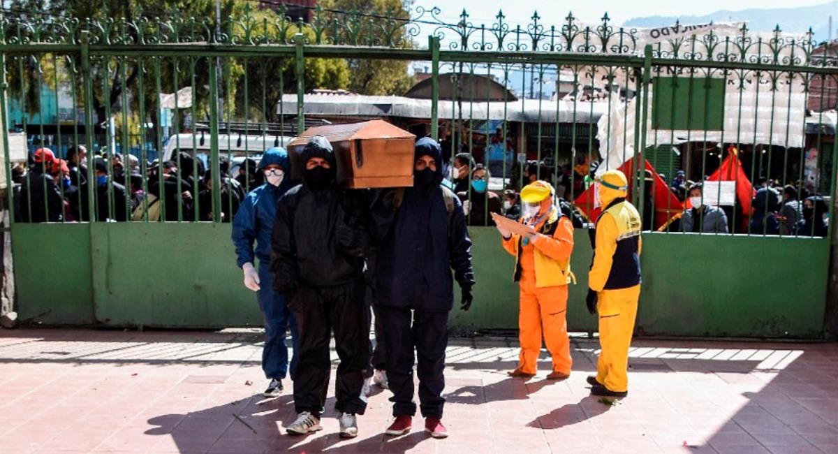 Bolivia registró ayer 10 fallecidos por covid-19. Foto: ABI