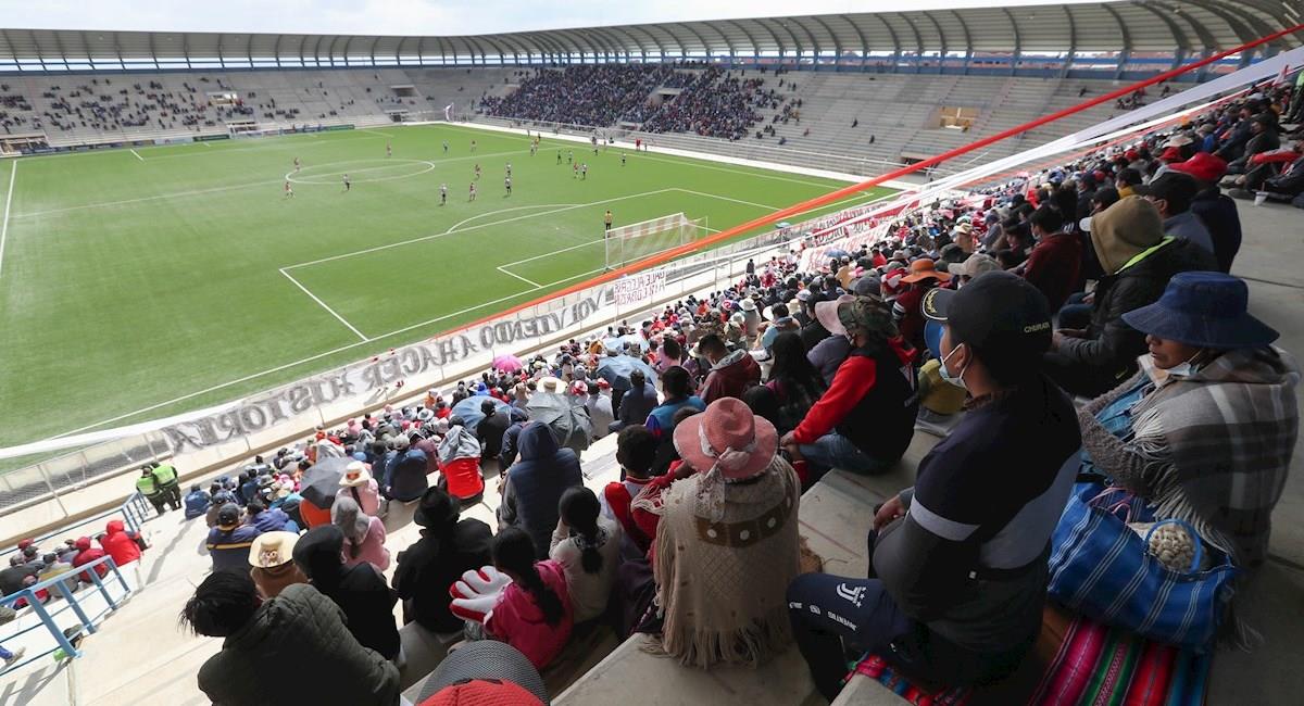 Always Ready vs Nacional Potosí, el primer partido con público luego del retorno del fútbol. Foto: EFE