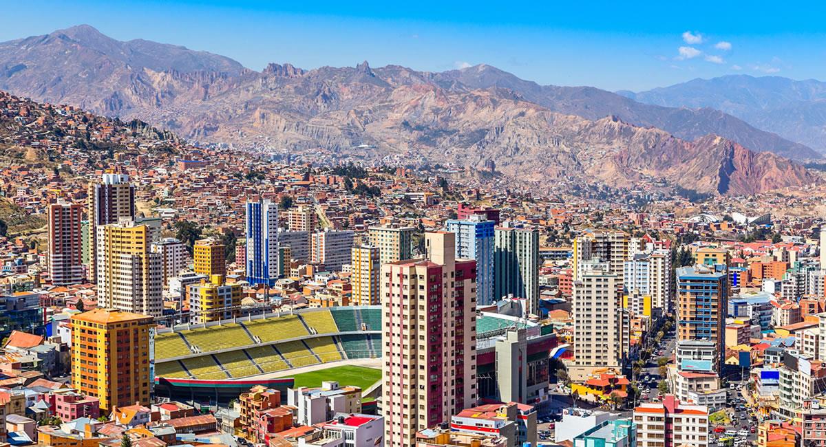 El campeonato boliviano de la División Profesional se realizará en 2021 por primera vez con dieciséis equipos. Foto: Shutterstock