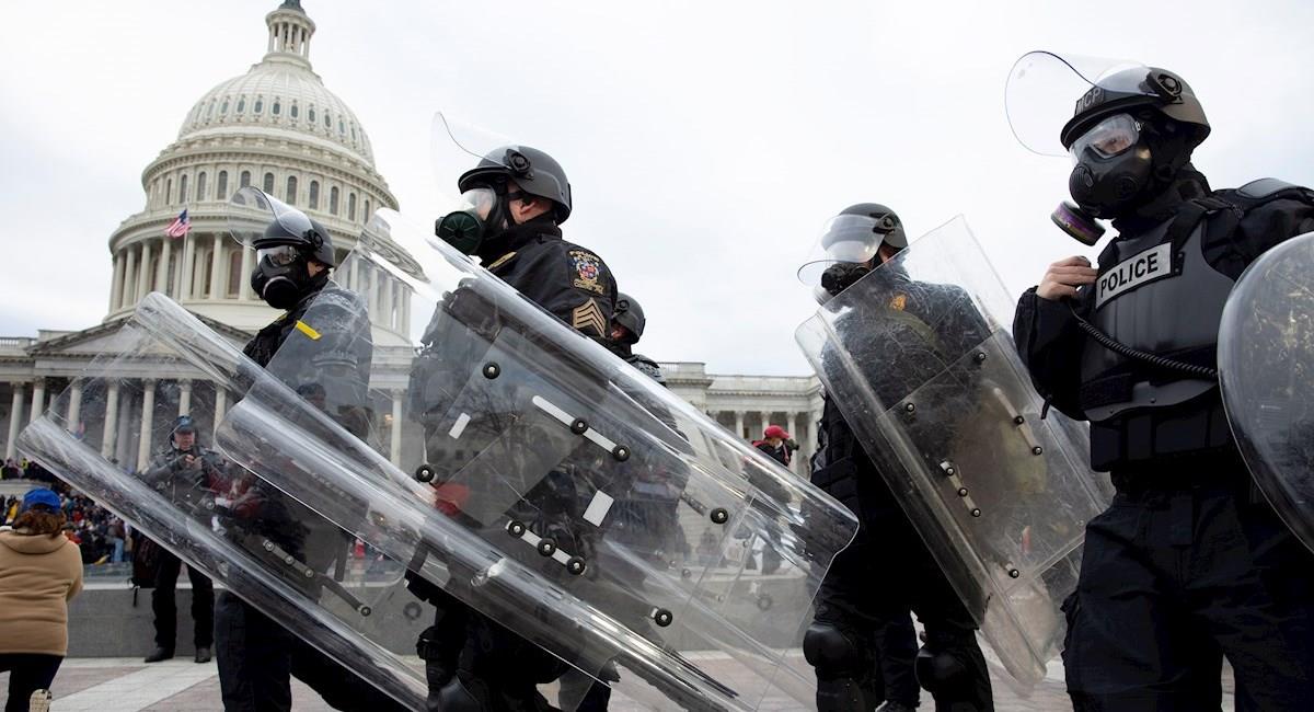 Seguidores de Trump asaltaron el Capitolio. Foto: EFE