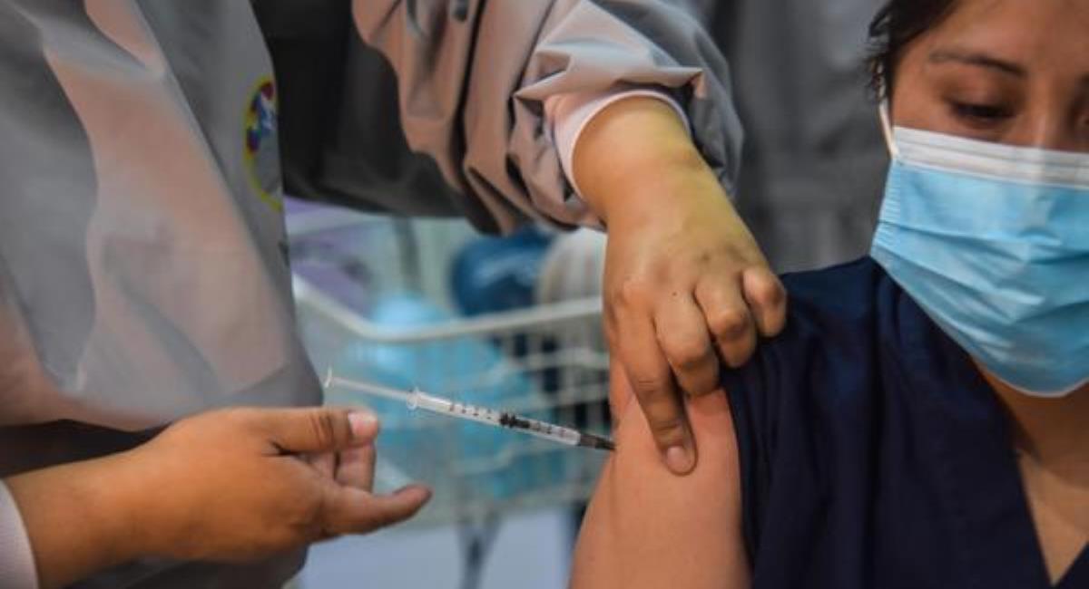 Vacunación en Bolivia. Foto: ABI