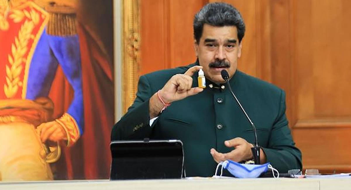 Presidente de Venezuela, Nicolás Maduro y las gotas "milagrosas". Foto: EFE