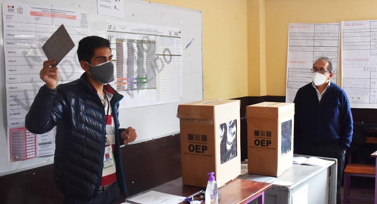 Capacitación de jurados electorales. Foto: ABI
