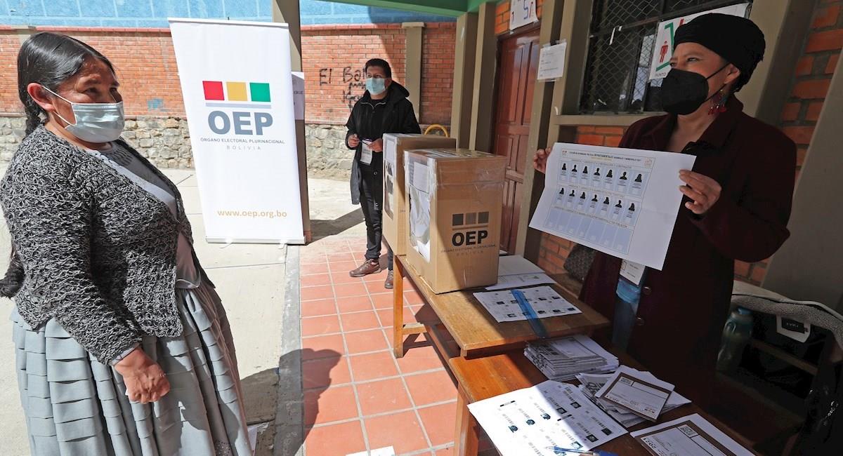 Simulacro de las elecciones subnacionales. Foto: EFE