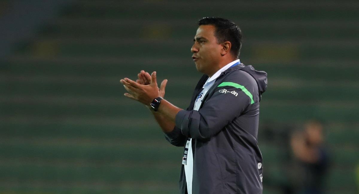 El técnico de la selección boliviana, César Farías. Foto: EFE