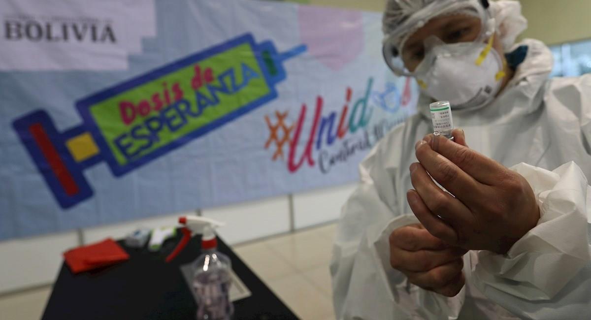 Vacunación en Bolivia. Foto: EFE