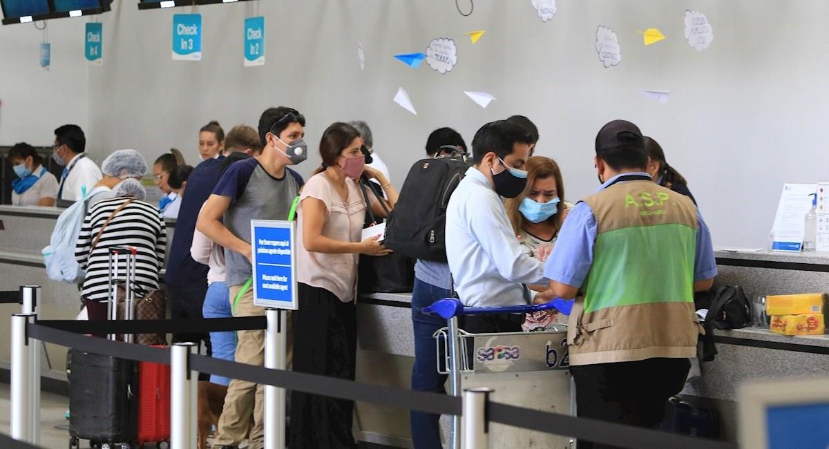 Bolivia extendió a mayo las restricciones a vuelos desde Europa. Foto: EFE