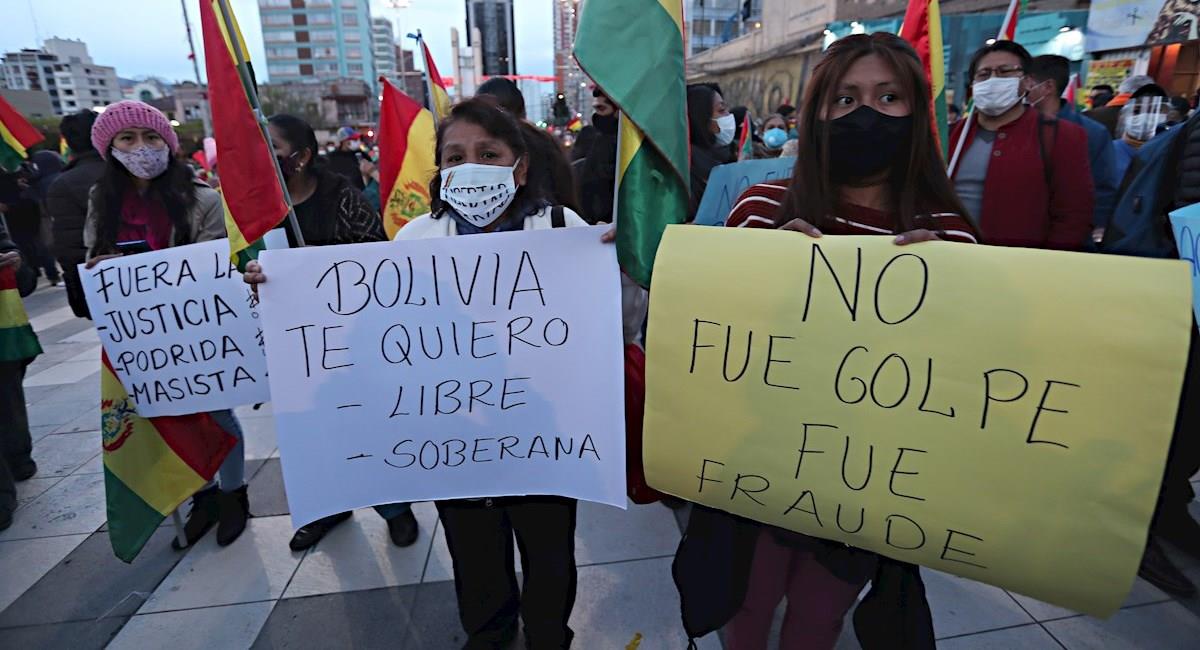 Protestas en respaldo a Jeanine Áñez en La Paz. Foto: EFE
