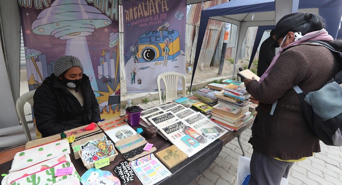 La Feria Cultural del Libro en El Alto. Foto: EFE